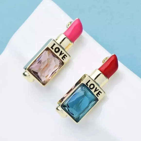 VQ Lipstick Brooch - Picture 2 of 6